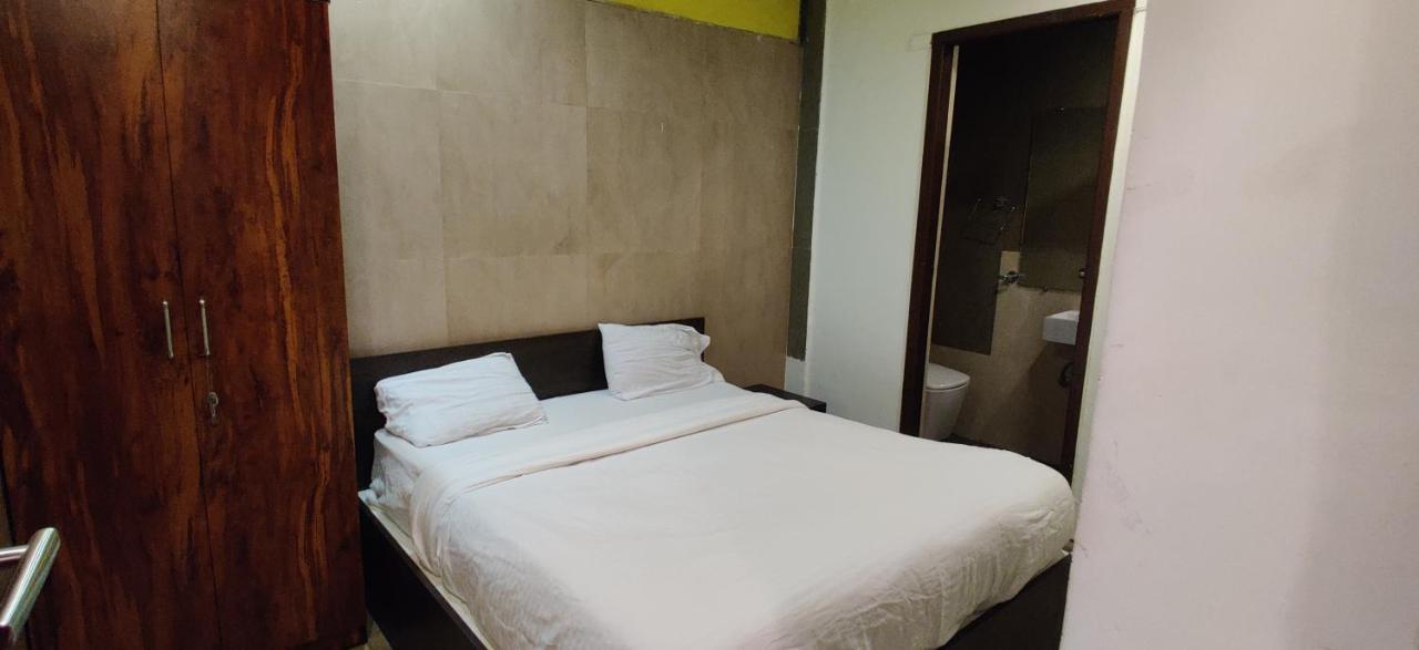 Aarju Luxurious Wave Apartment Calangute Exterior foto